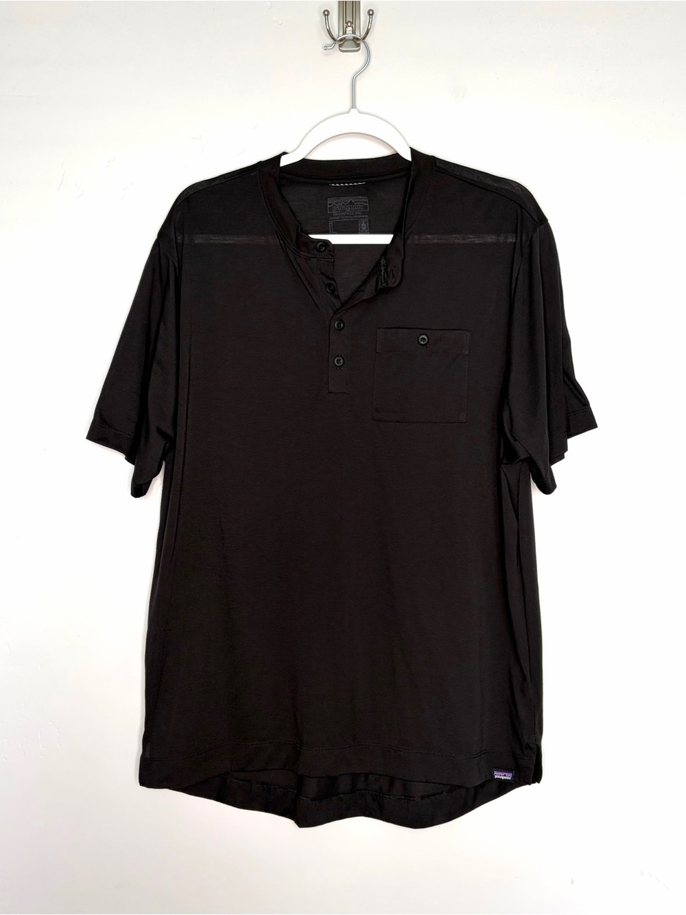 Patagonia Men’s Capilene Cool Trail Henley Shirt Black Large